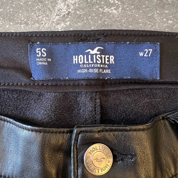 Hollister High-Rise Vegan Leather Flare Pants - Picture 4 of 5